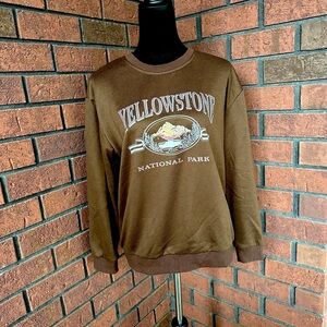 Yellowstone National Park Sweatshirt, Women’s size L